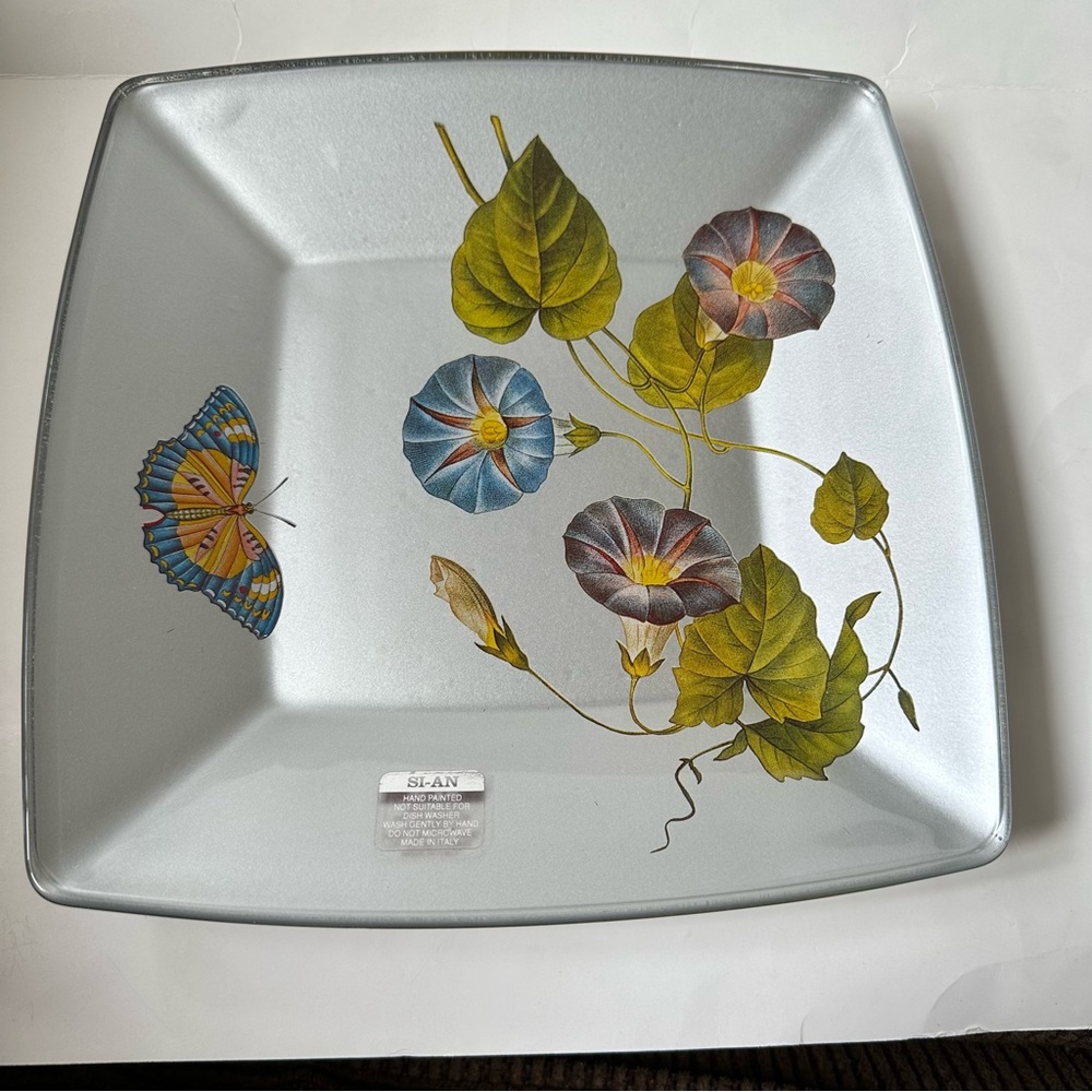 Si-An Glass Plate Italy 9 Inches Square Floral Butterfly